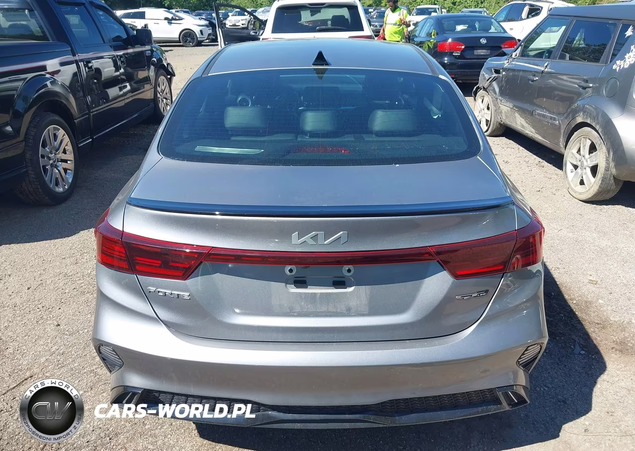2024 Kia Forte Gt-Line VIN:3KPF54AD0RE785175 - 16