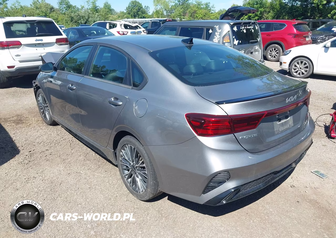 2024 Kia Forte Gt-Line VIN:3KPF54AD0RE785175 - 3