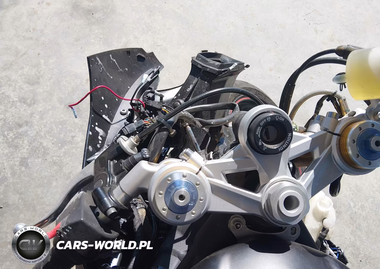 2015 Triumph Motorcycle Daytona 675R Abs VIN:SMTA02YK4FJ685002 - 7