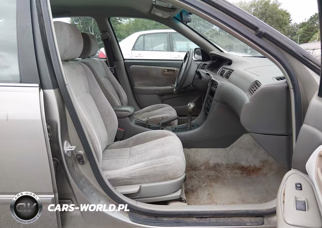 1998 Toyota Camry Le VIN:4T1BG22K6WU349806 - 5