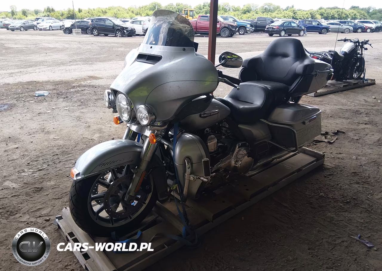 2015 Harley-Davidson Flhtcu Ultra Classic Electra Gld VIN:1HD1FCM1XFB687880 - 2