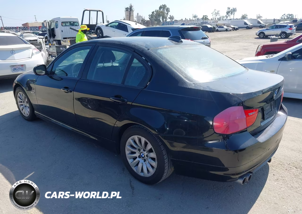 2009 BMW 328I VIN:WBAPH57589NM34055 - 3