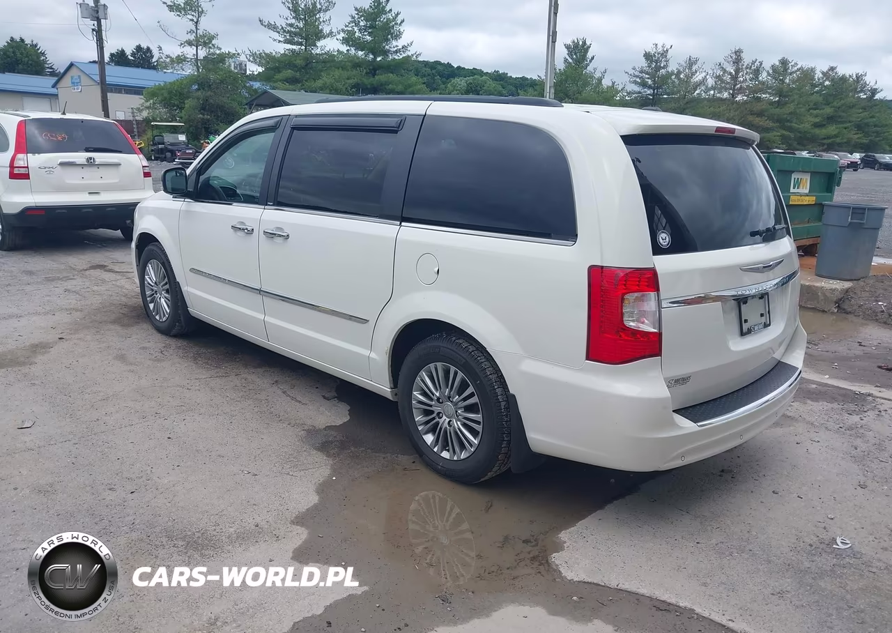 2013 Chrysler Town & Country Touring-L VIN:2C4RC1CGXDR614983 - 3