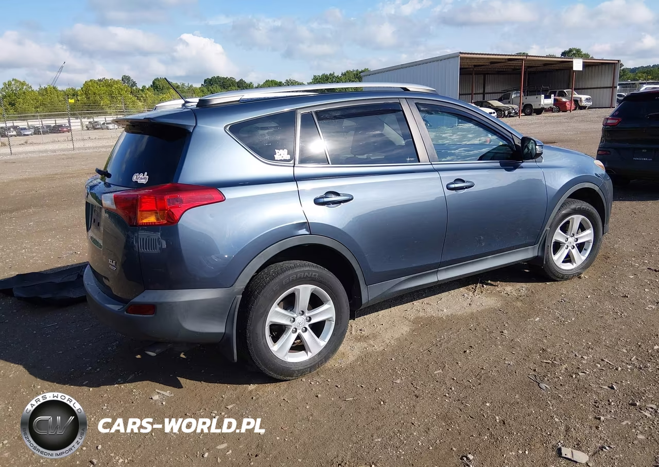 2013 Toyota Rav4 Xle VIN:2T3RFREV2DW123329 - 4