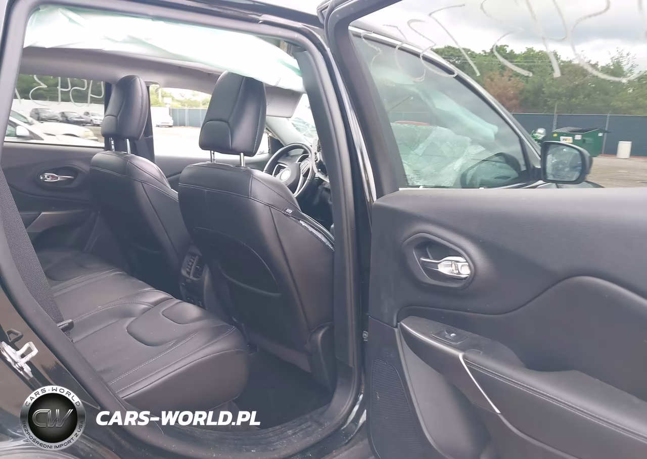 2019 Jeep Cherokee Limited 4X4 VIN:1C4PJMDN4KD214509 - 8