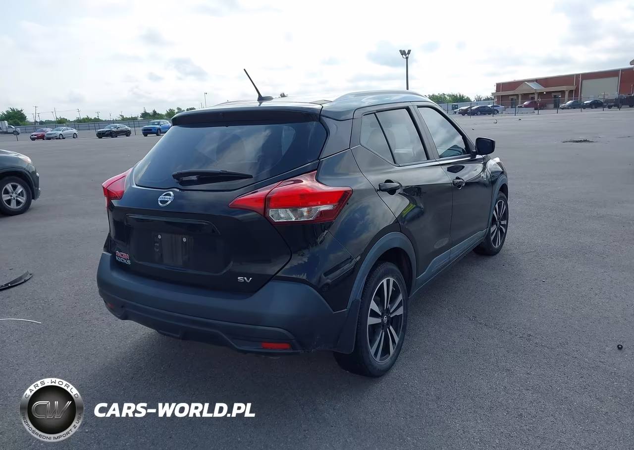 2019 Nissan Kicks Sv VIN:3N1CP5CU6KL509720 - 4
