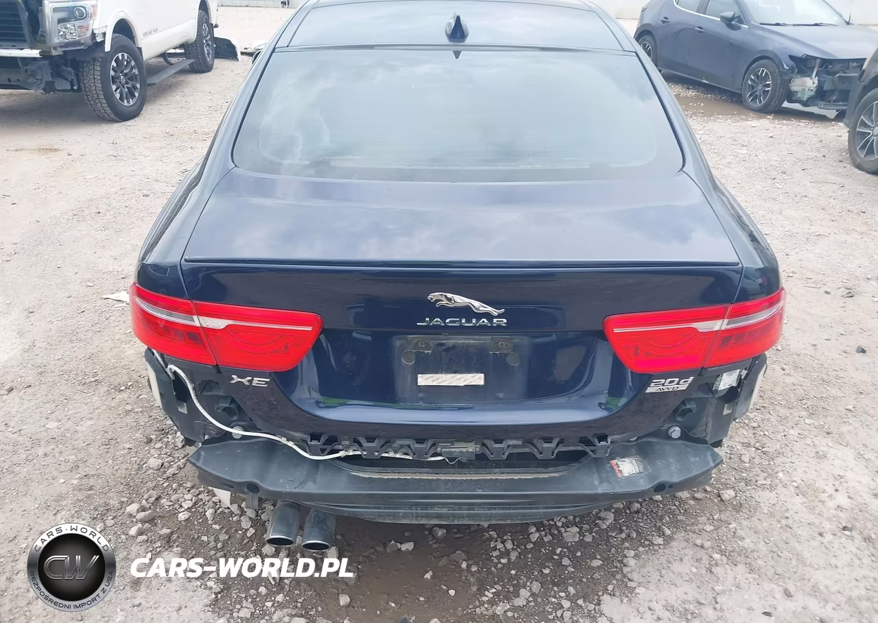 2017 Jaguar Xe 20D R-Sport VIN:SAJAL4BN8HA945149 - 17