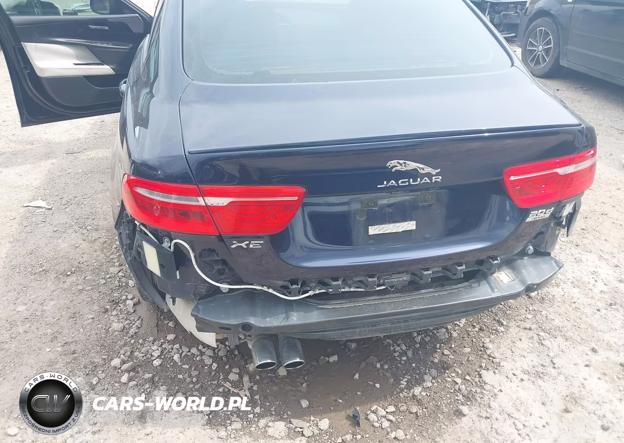 2017 Jaguar Xe 20D R-Sport VIN:SAJAL4BN8HA945149 - 18
