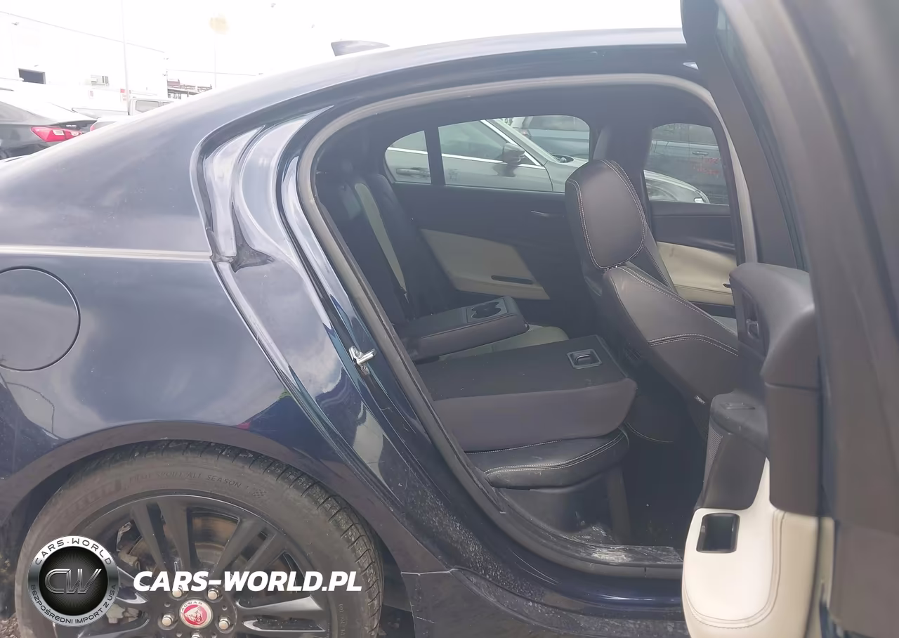 2017 Jaguar Xe 20D R-Sport VIN:SAJAL4BN8HA945149 - 8
