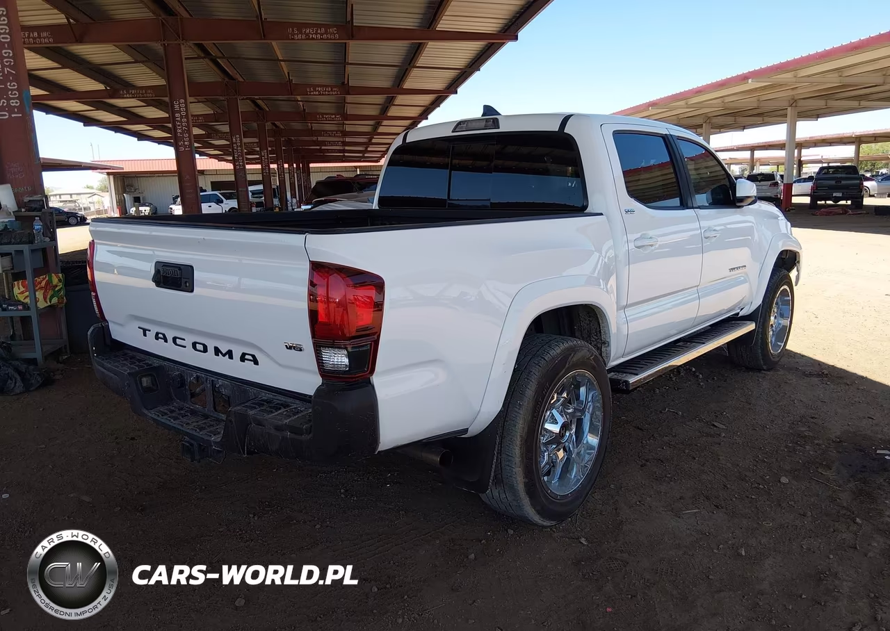 2018 Toyota Tacoma Sr5 V6 VIN:3TMAZ5CN8JM060525 - 4