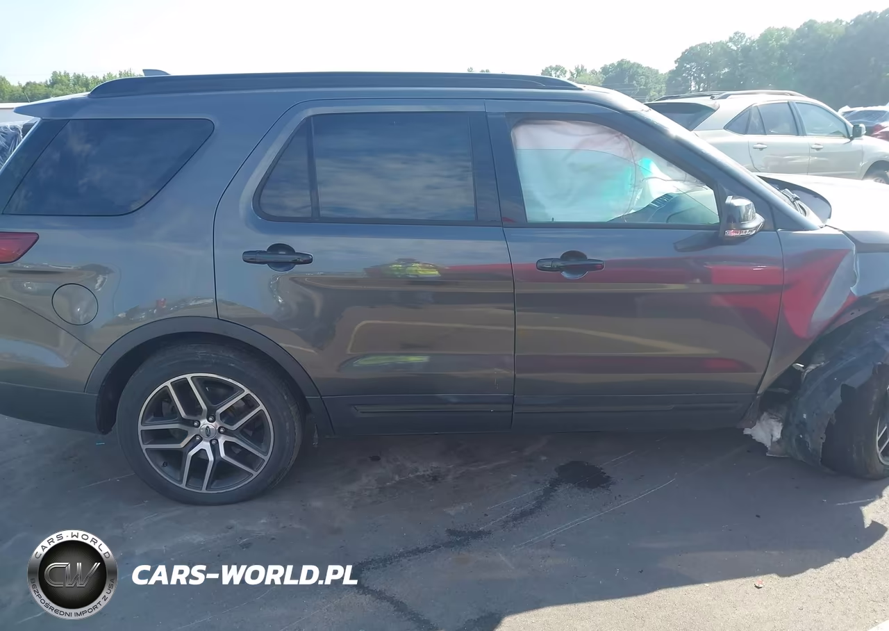 2017 Ford Explorer Sport VIN:1FM5K8GT7HGB25896 - 12