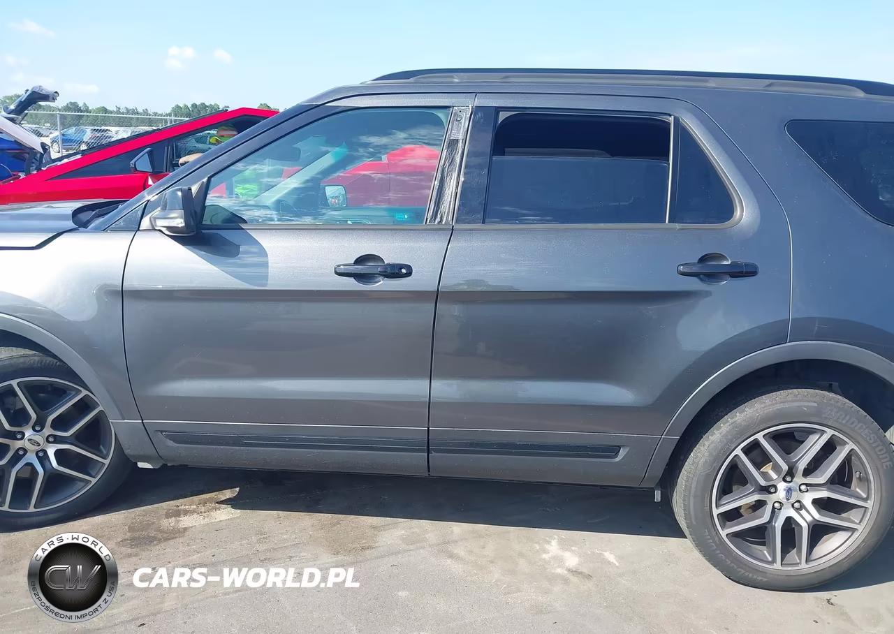 2017 Ford Explorer Sport VIN:1FM5K8GT7HGB25896 - 13