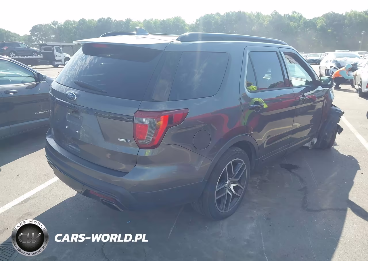2017 Ford Explorer Sport VIN:1FM5K8GT7HGB25896 - 4