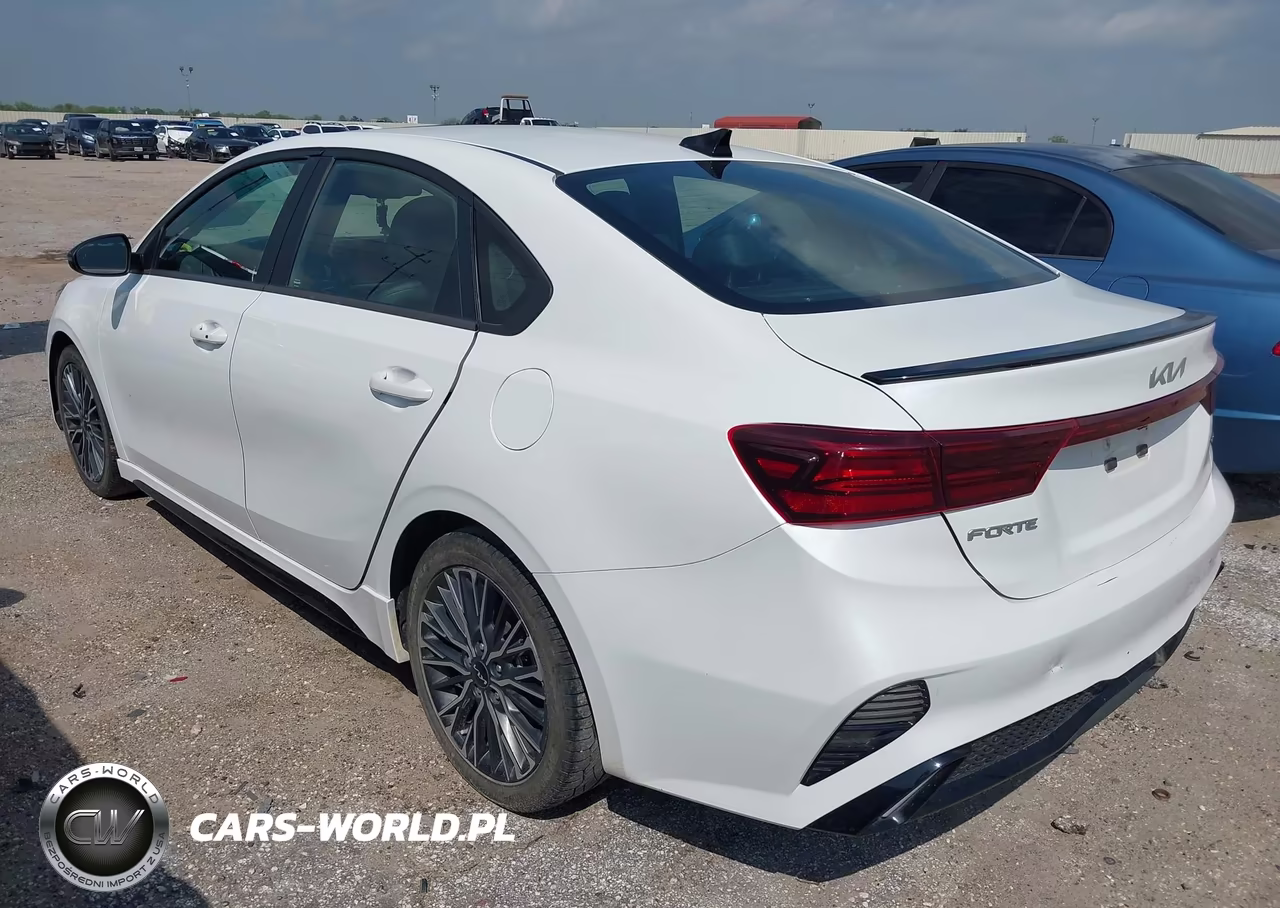 2024 Kia Forte Gt-Line VIN:3KPF54ADXRE718180 - 3