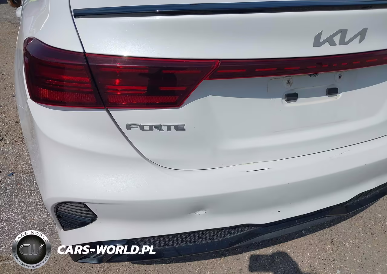 2024 Kia Forte Gt-Line VIN:3KPF54ADXRE718180 - 6