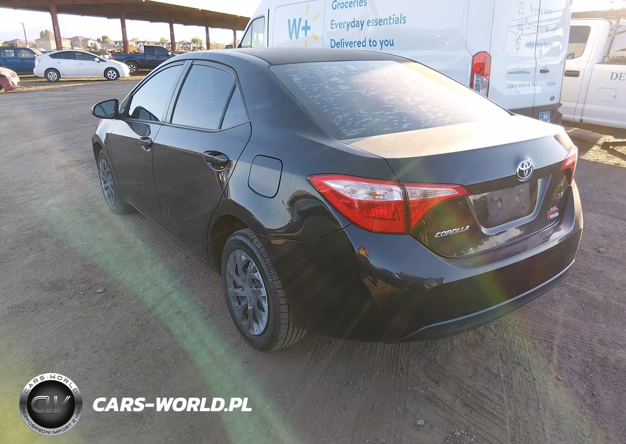 2018 Toyota Corolla Le VIN:2T1BURHE1JC081146 - 3