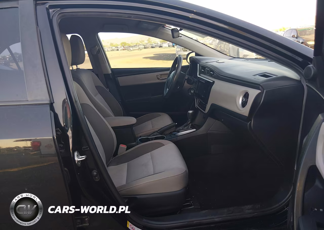 2018 Toyota Corolla Le VIN:2T1BURHE1JC081146 - 5