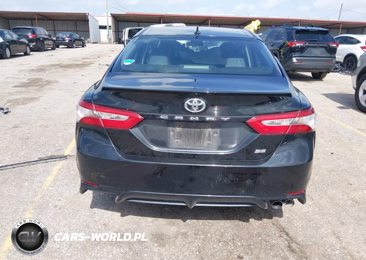 2019 Toyota Camry Se VIN:4T1B11HK8KU793296 - 17