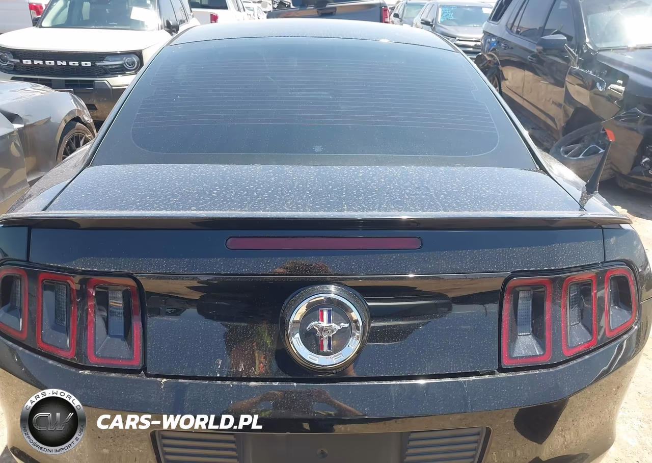2014 Ford Mustang V6-V6 Premium VIN:1ZVBP8AM0E5266274 - 17