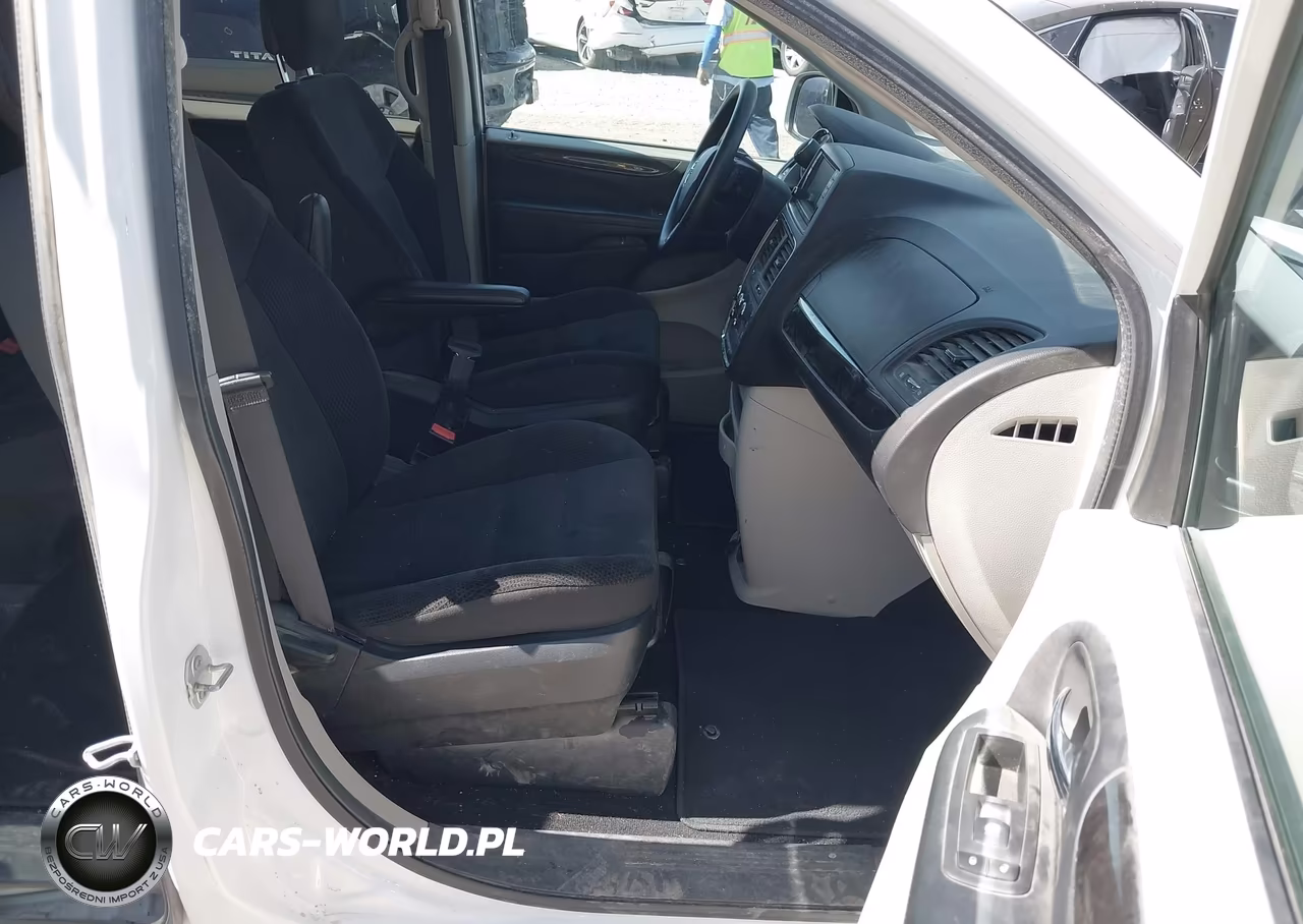 2018 Dodge Grand Caravan Se VIN:2C4RDGBG5JR296509 - 5