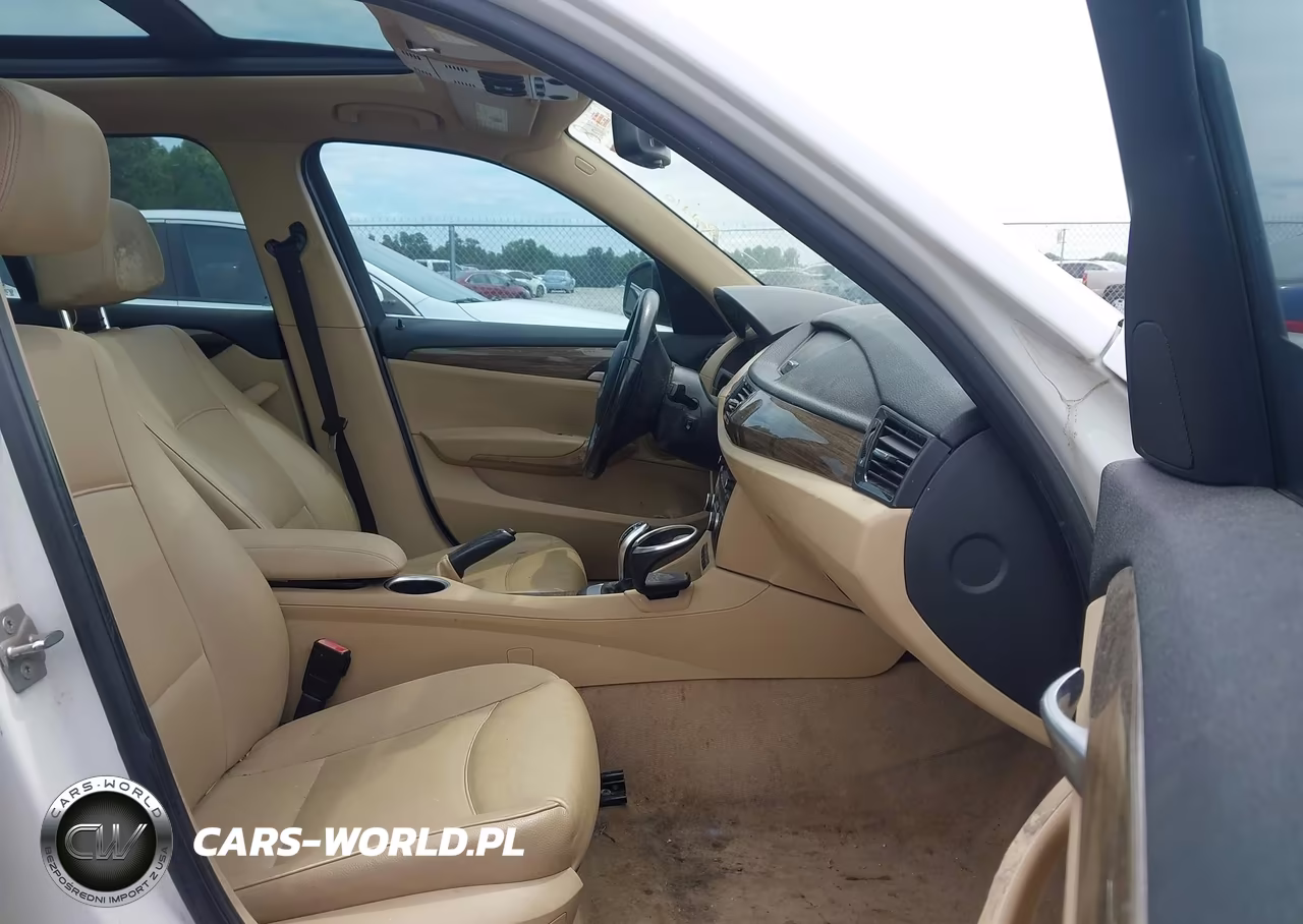 2014 BMW X1 xDrive28I VIN:WBAVL1C54EVY18400 - 5