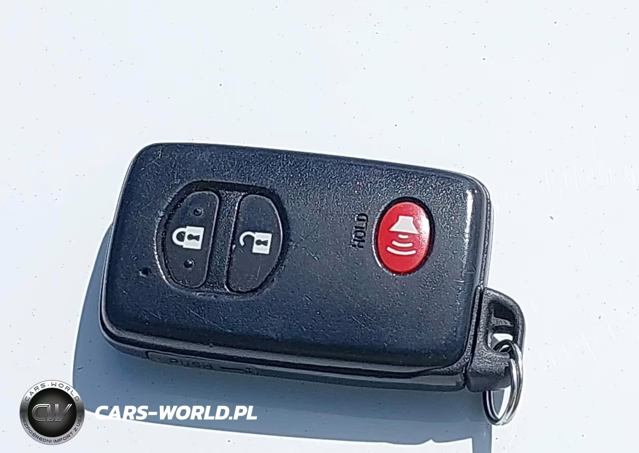 2011 Toyota Prius Two VIN:JTDKN3DU1B5302024 - 11