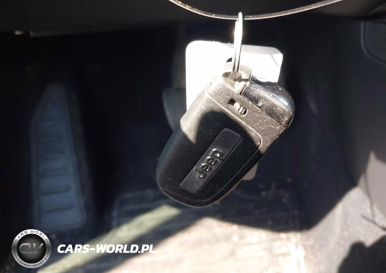 2016 Jeep Renegade Limited VIN:ZACCJBDTXGPD41971 - 11