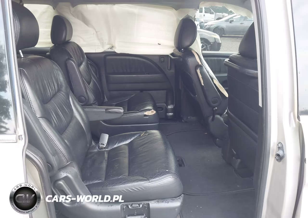 2008 Honda Odyssey Touring VIN:5FNRL38948B018937 - 8