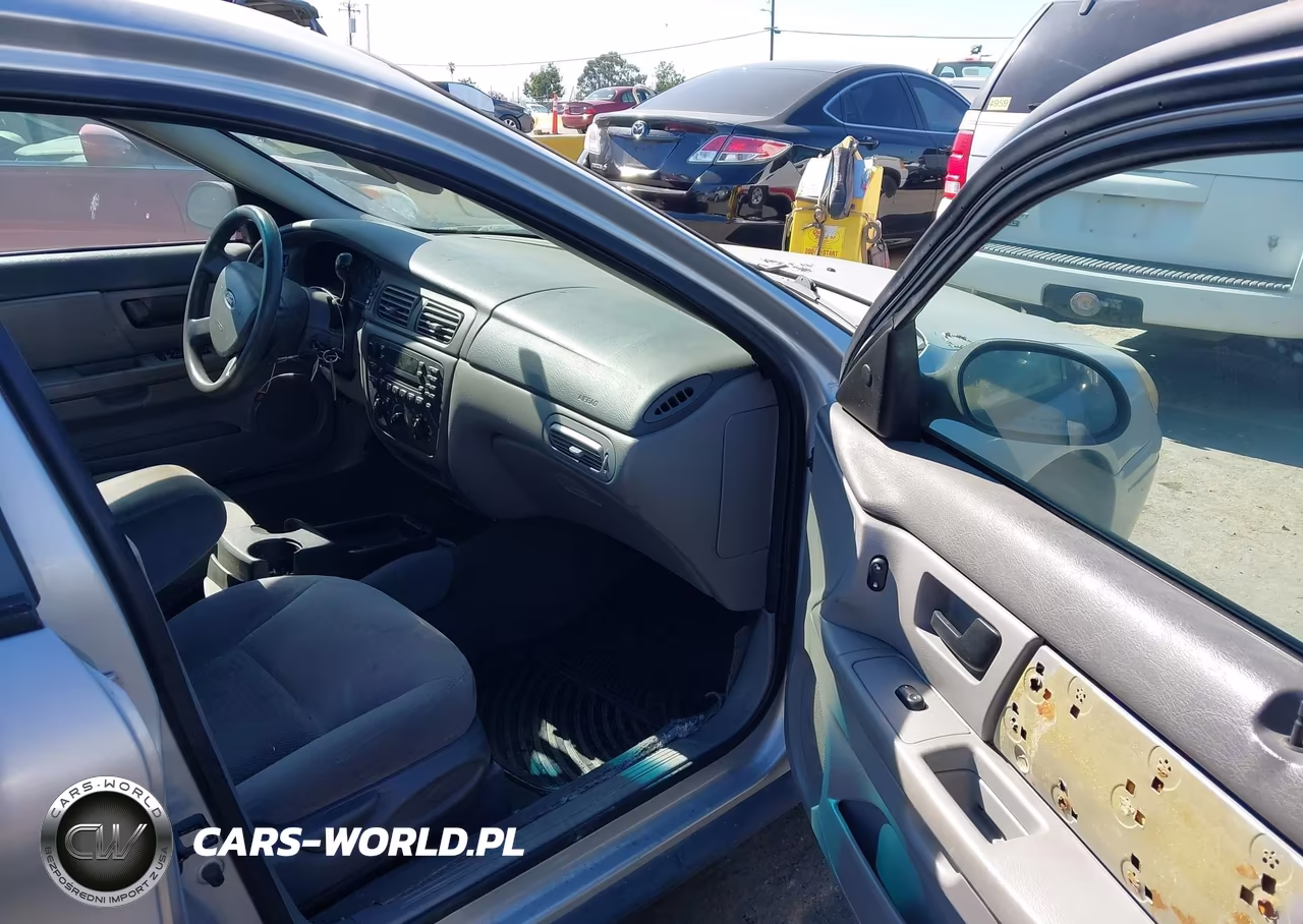 2006 Ford Taurus Se VIN:1FAFP53U16A249207 - 5