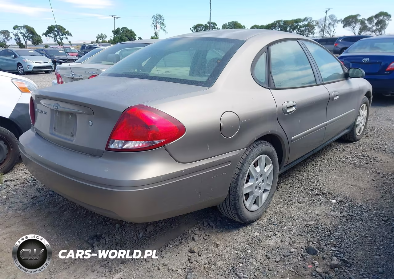 2007 Ford Taurus Se VIN:1FAFP53U87A145220 - 4