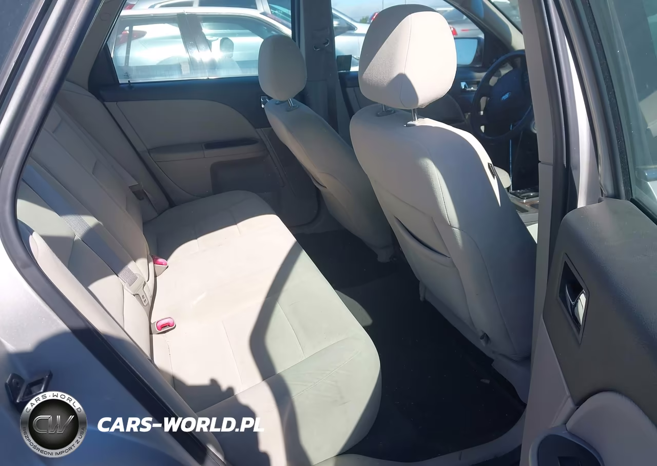 2008 Ford Taurus Sel VIN:1FAHP24W48G142563 - 8
