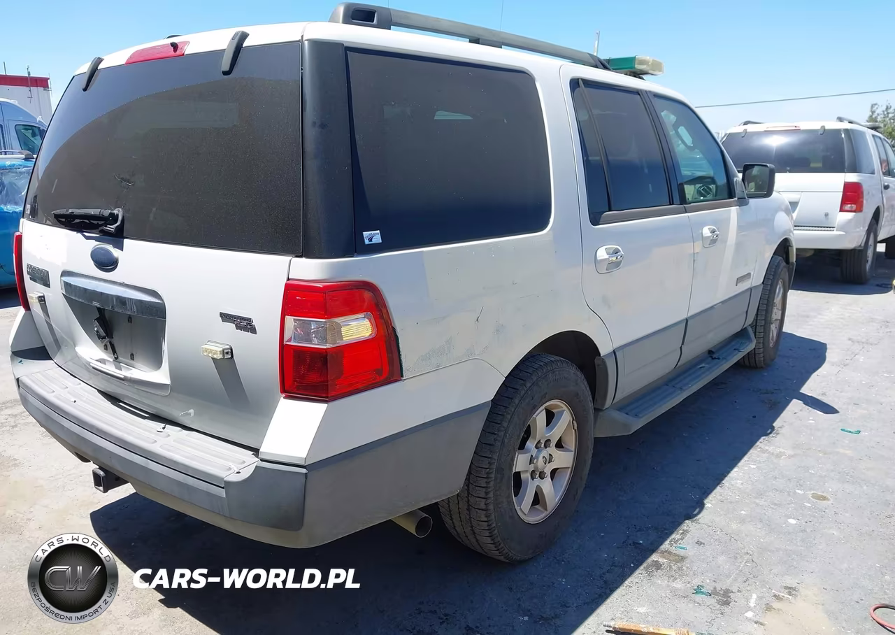 2007 Ford Expedition Xlt VIN:1FMFU16547LA67857 - 4