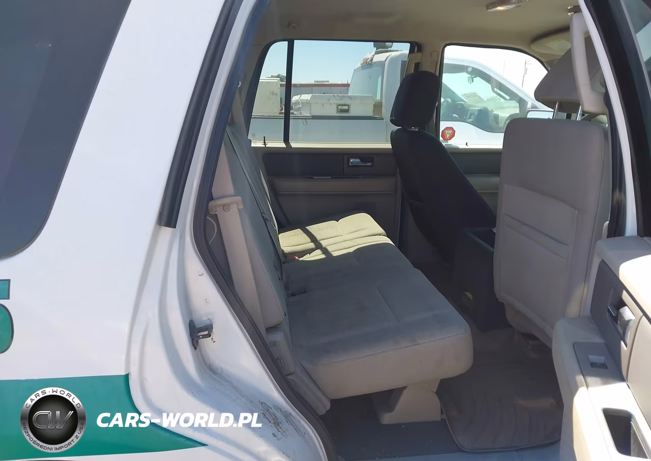 2007 Ford Expedition Xlt VIN:1FMFU16547LA67857 - 8