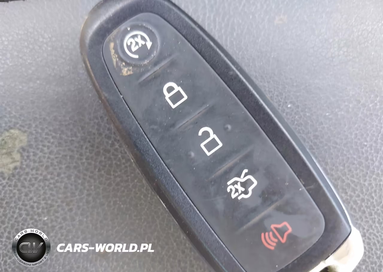 2013 Ford Focus Titanium VIN:1FADP3N26DL218463 - 11