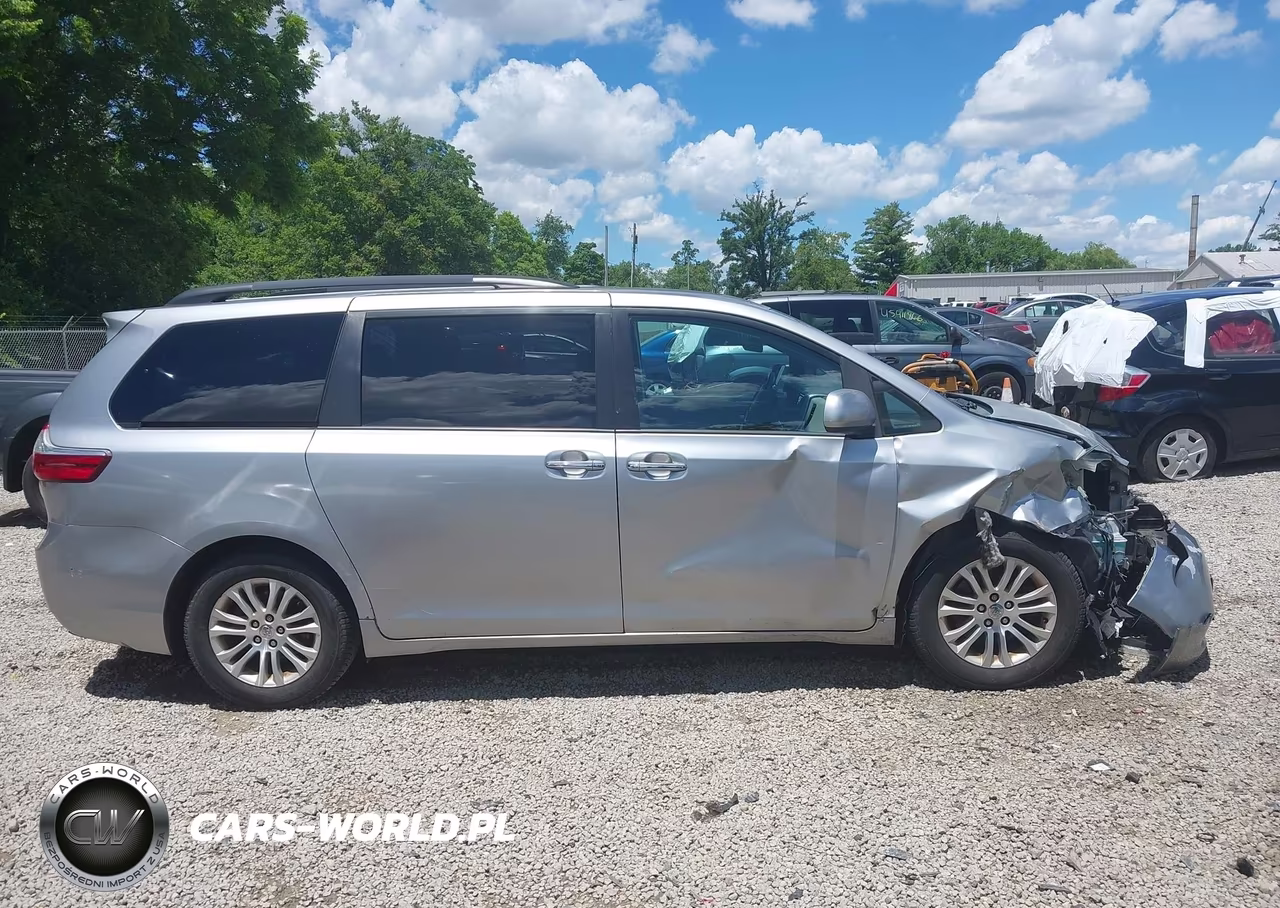 2015 Toyota Sienna Xle 8 Passenger VIN:5TDYK3DC3FS593720 - 13