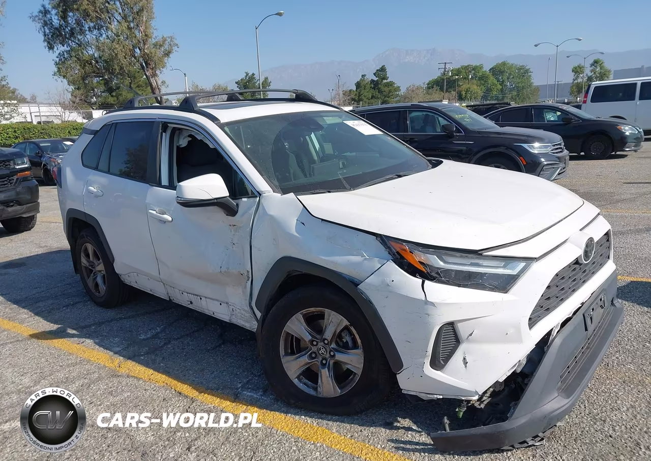2022 Toyota Rav4 Xle – zdjęcie 1 z 18