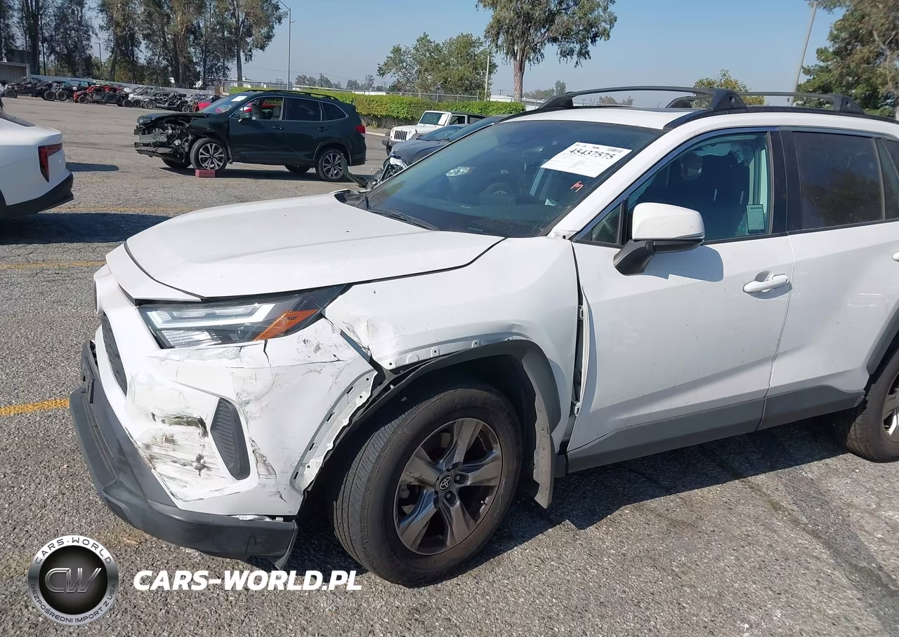 2022 Toyota Rav4 Xle VIN:2T3P1RFV8NC310078 - 13
