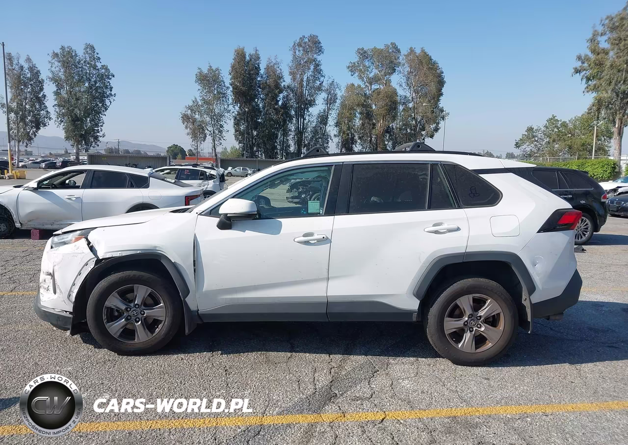 2022 Toyota Rav4 Xle VIN:2T3P1RFV8NC310078 - 16