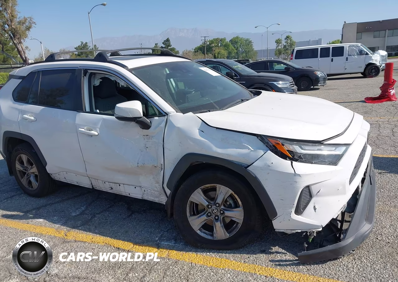 2022 Toyota Rav4 Xle VIN:2T3P1RFV8NC310078 - 6