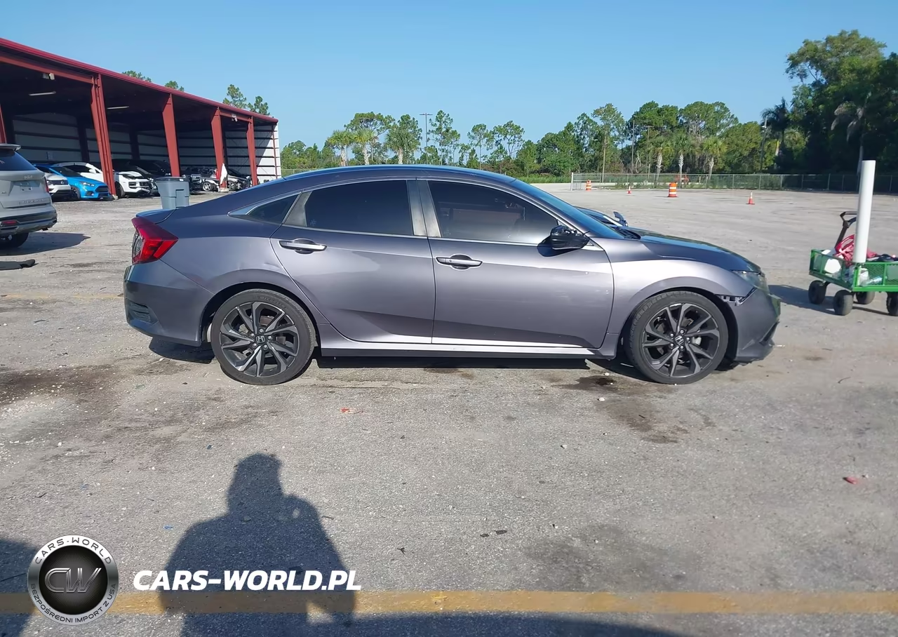 2020 Honda Civic Sport VIN:19XFC2F82LE007599 - 13