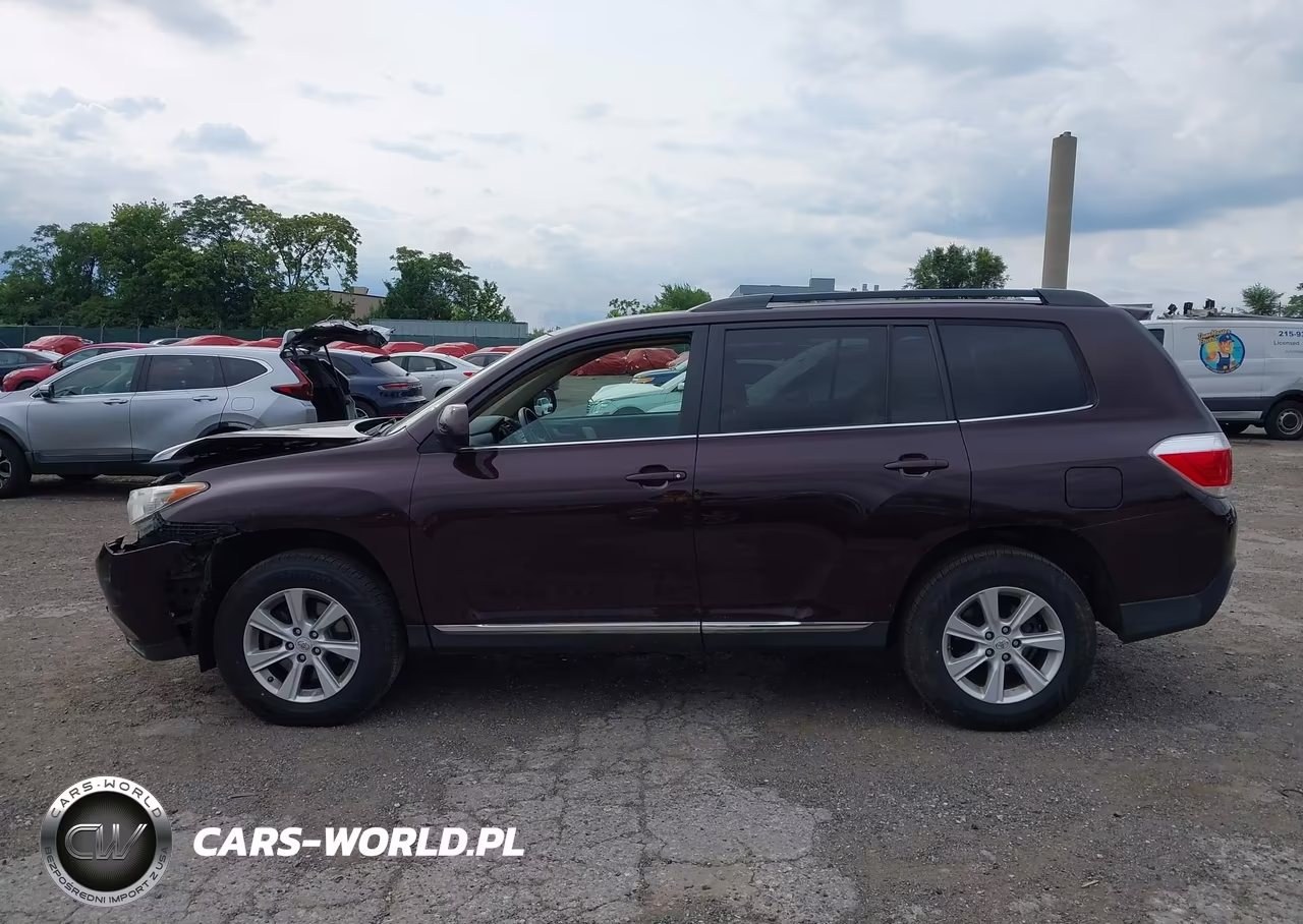 2011 Toyota Highlander Base V6 VIN:5TDBK3EH3BS083619 - 14