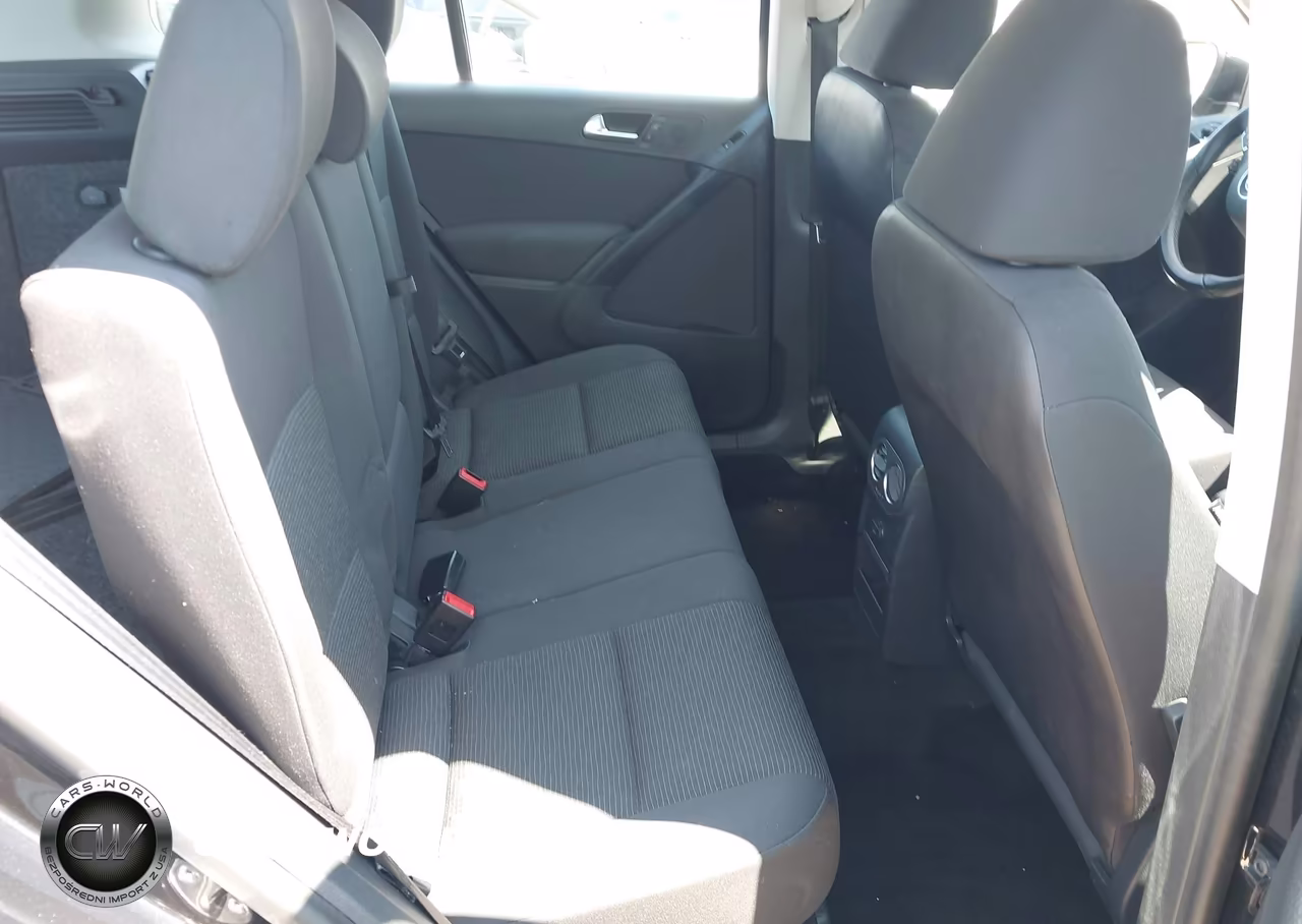 2017 Volkswagen Tiguan 2.0T-2.0T S VIN:WVGBV7AX3HK050708 - 8