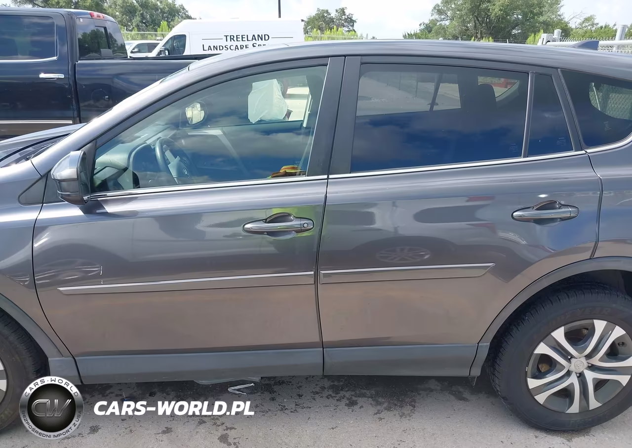 2018 Toyota Rav4 Le VIN:JTMZFREV5JJ211110 - 15