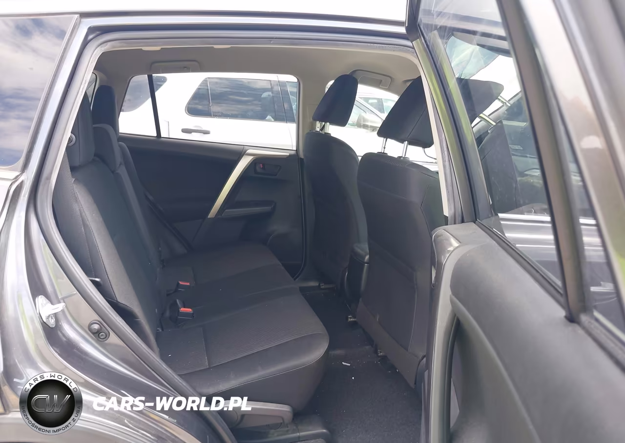 2018 Toyota Rav4 Le VIN:JTMZFREV5JJ211110 - 8