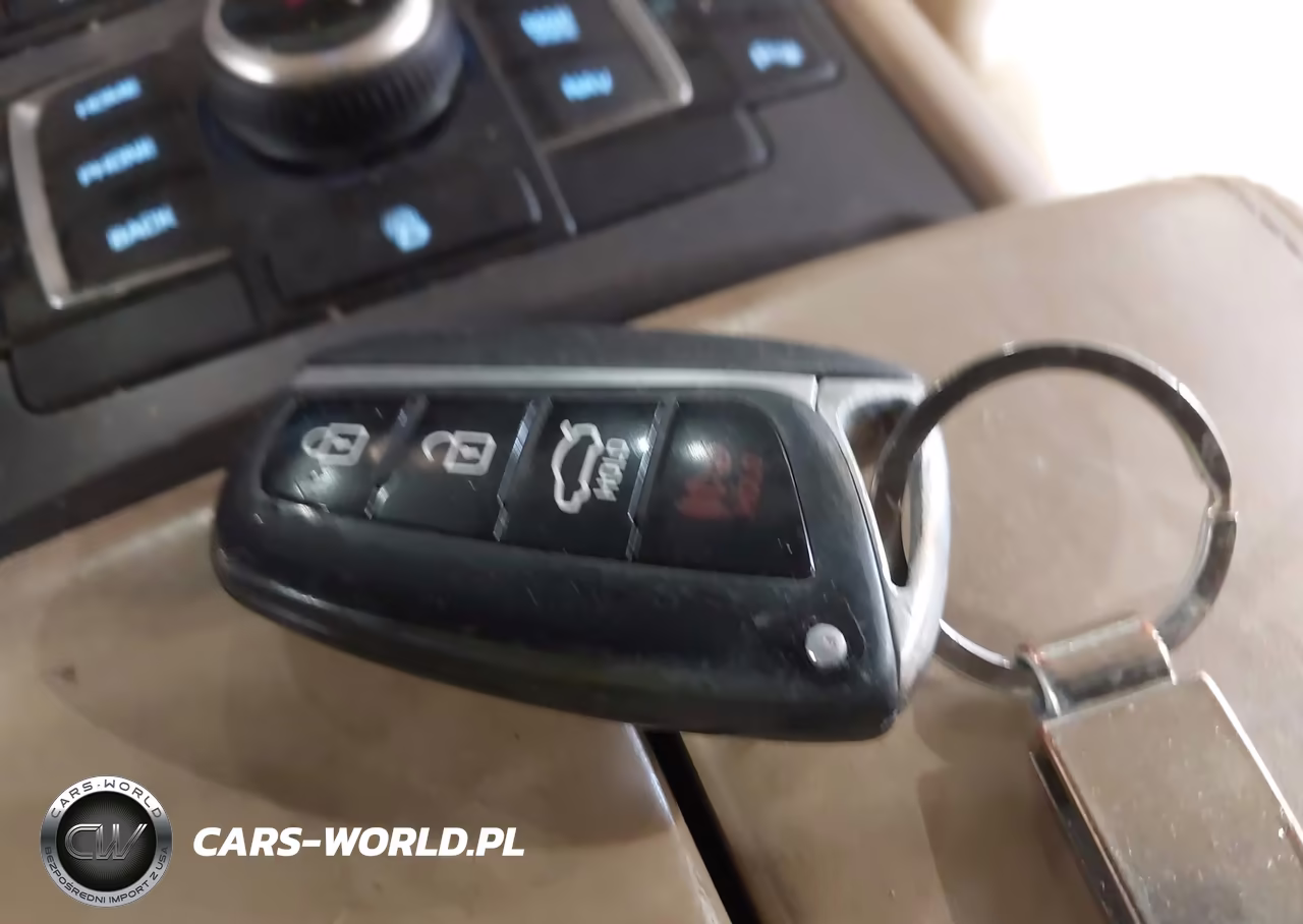 2015 Hyundai Genesis 3.8 VIN:KMHGN4JE3FU042225 - 11