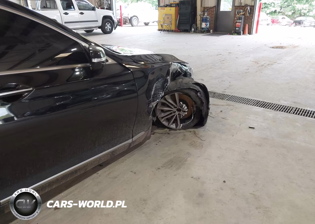 2015 Hyundai Genesis 3.8 VIN:KMHGN4JE3FU042225 - 6