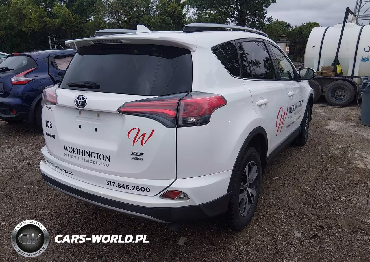 2017 Toyota Rav4 Xle VIN:JTMRFREV2HD199667 - 4