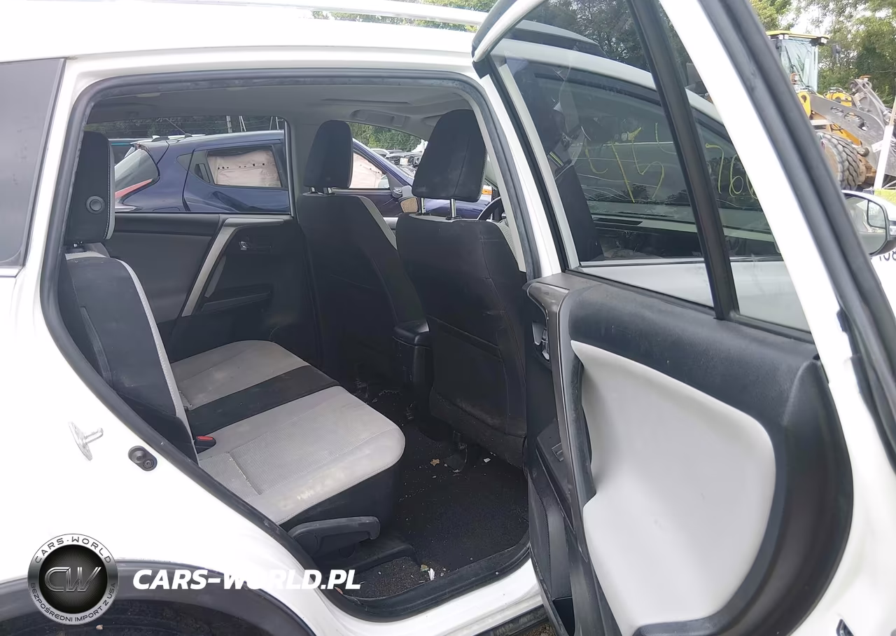 2017 Toyota Rav4 Xle VIN:JTMRFREV2HD199667 - 8