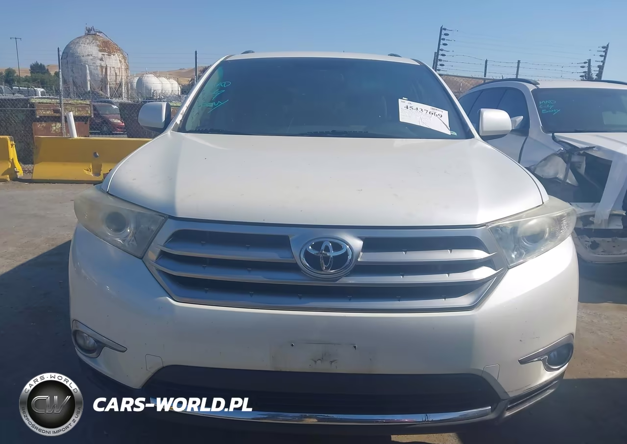 2013 Toyota Highlander Base Plus VIN:5TDZA3EHXDS036978 - 6