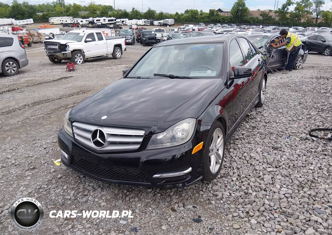 2013 Mercedes-Benz C 250 Sport VIN:WDDGF4HB2DA774167 - 6